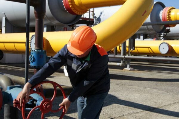 Ukraine Halts Flow of Russian Natural Gas as Prewar Deal Expires